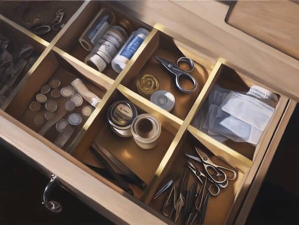 Savina Traumasensible Ausbildung Soul and Science Academy jenslang A photorealistic image of a wooden drawer pulled ope a0f9e27a 4db7 4a52 872c cf32060da2c5 0