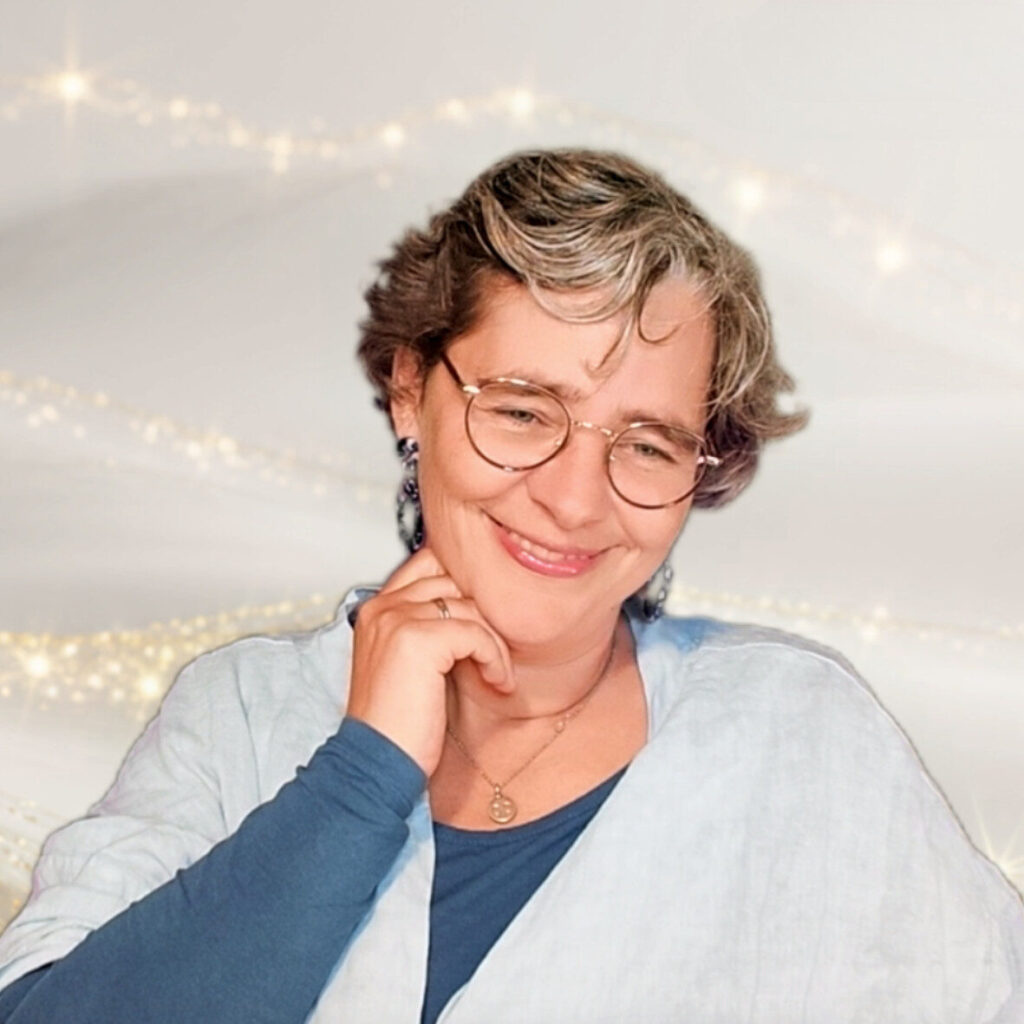 Embodied Trauma Resiliency – ETR® 2 Savina Traumasensible Ausbildung Soul and Science Academy Webinar Das Leben verstehbar machen Folien Elemente quadratisch 2 1